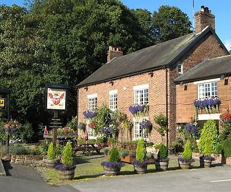 The Alvanley Arms - Inn Cotebrook Exterior photo